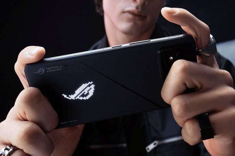 ROG 8 Pro